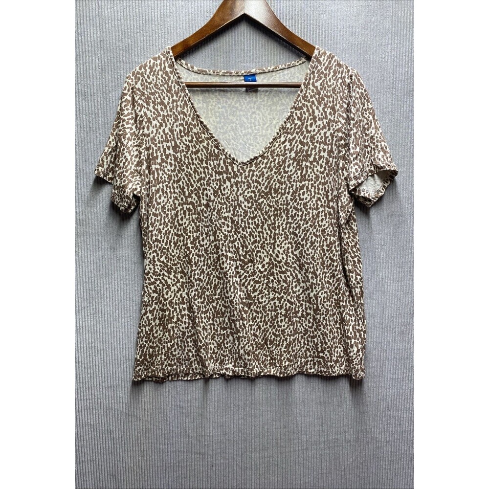 Old Navy Luxe Womens Tee M Leopard Animal Print Flowy Draped Relaxed Fit Soft